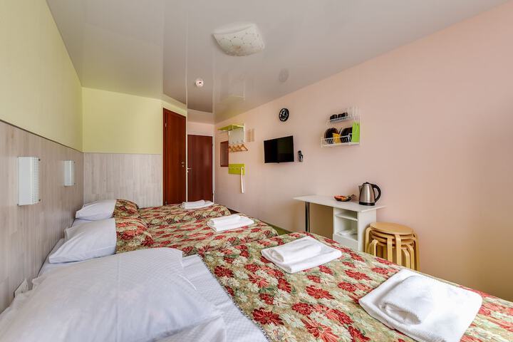 Room 32 of 45