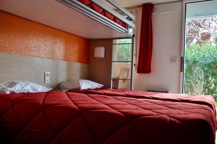 Room 7 of 35