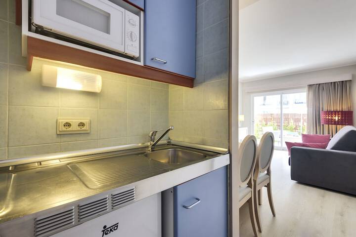 Private kitchenette
