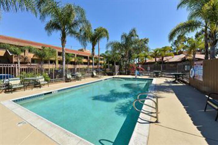 Pool 62 of 64