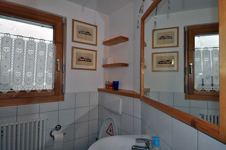 Room 14 of 19