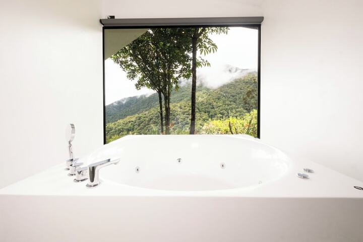 Hot Tub 118 of 188