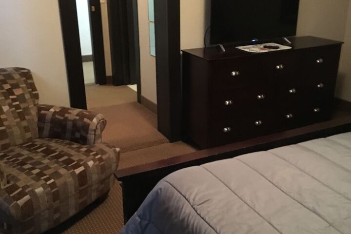 Room 16 of 41