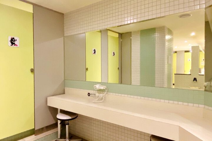 Bath Interior