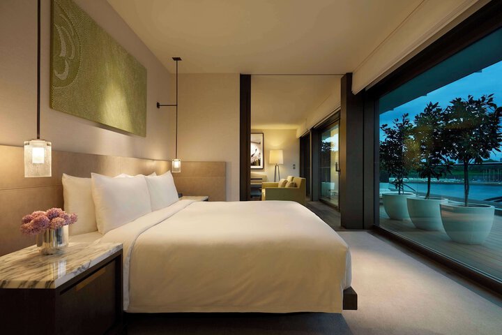 Room 4 of 56