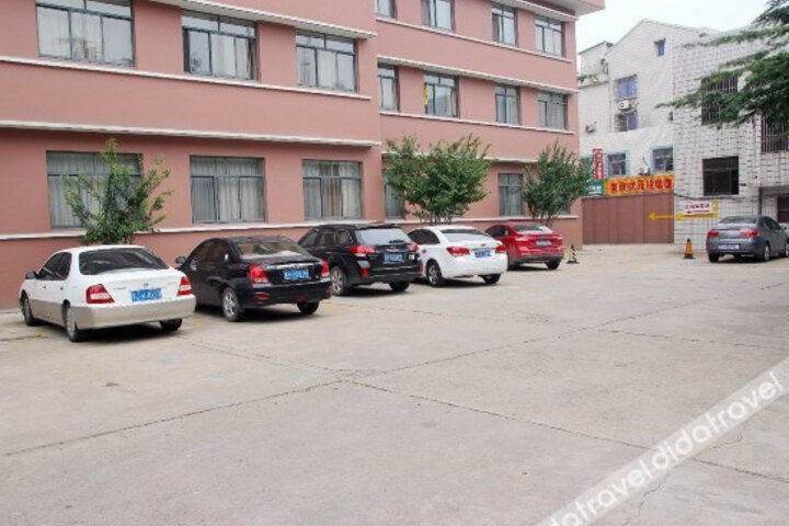 Xingchun Lijing Business Hotel