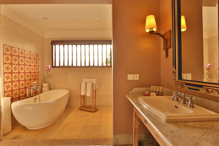 Bathroom Interior Photo