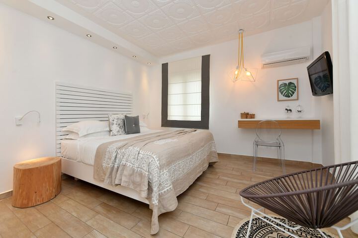 Room 46 of 65