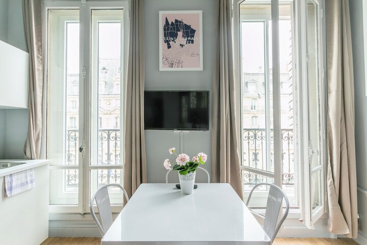 Room 25 of 119