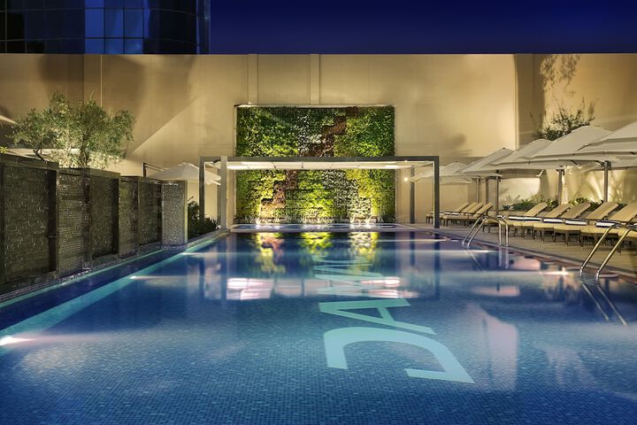 Pool Hotel
