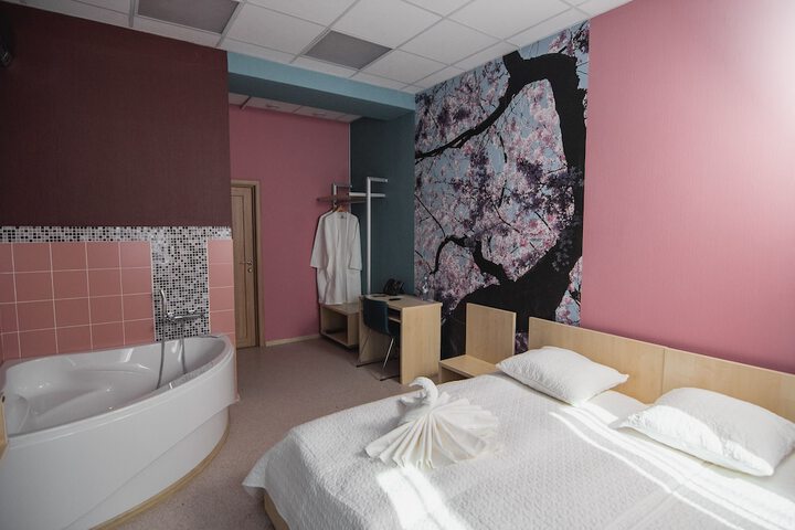 Room 10 of 92
