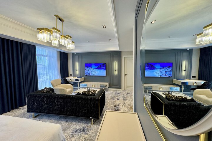 Room 12 of 57