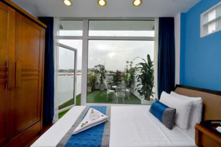 Room 60 of 84