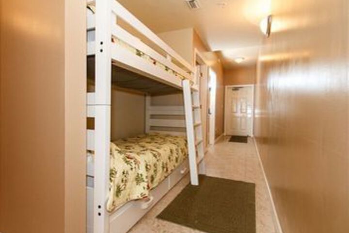 Room 8 of 37