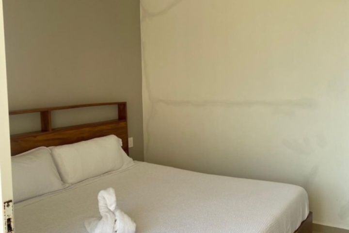 Room 2 of 14