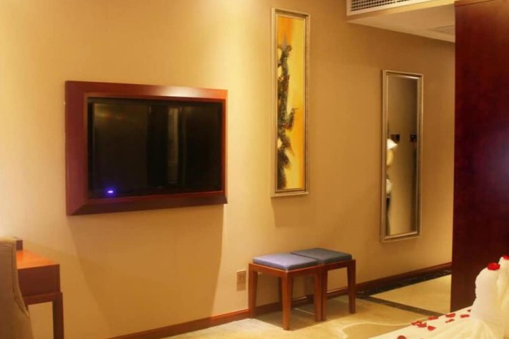 Room 6 of 20
