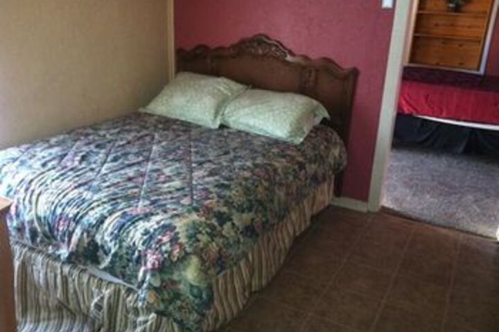 Room 12 of 26