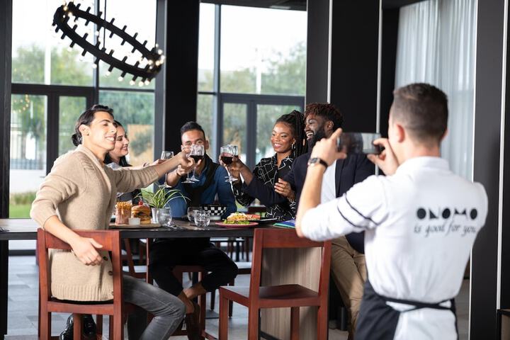 Dining 22 of 40