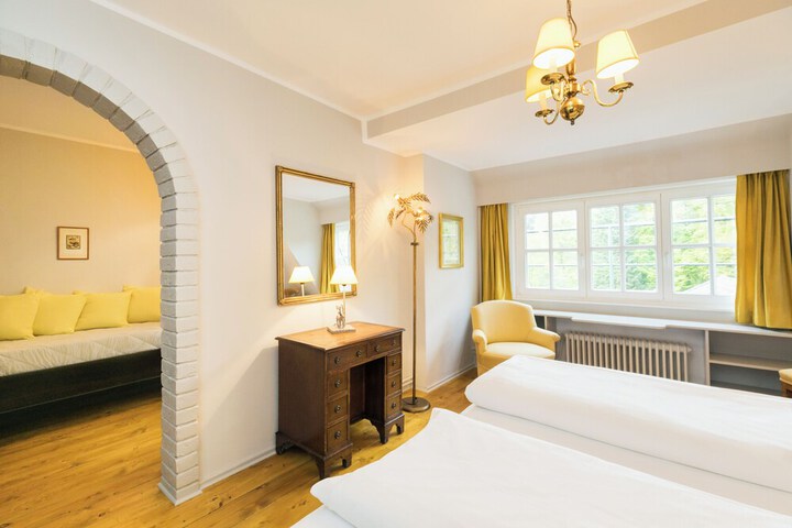 Room 7 of 46