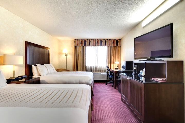 Room 14 of 49