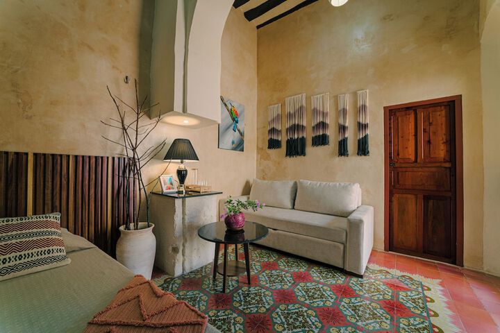 Room 10 of 70
