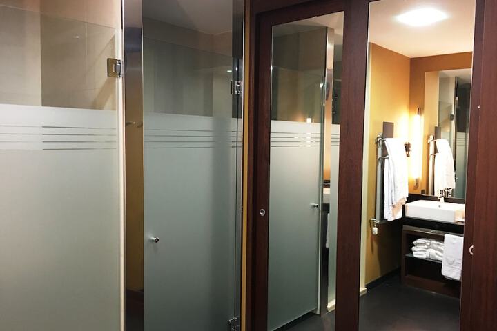 Room 44 of 113