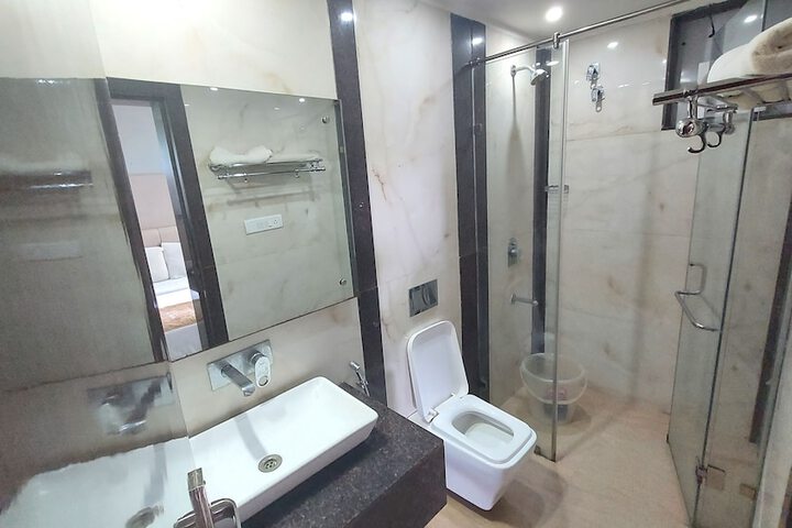 Room 20 of 29