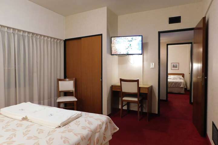 Room 16 of 46