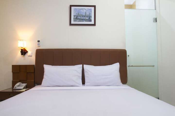 Room 3 of 19