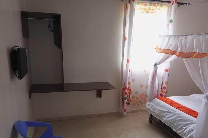 Room 9 of 36