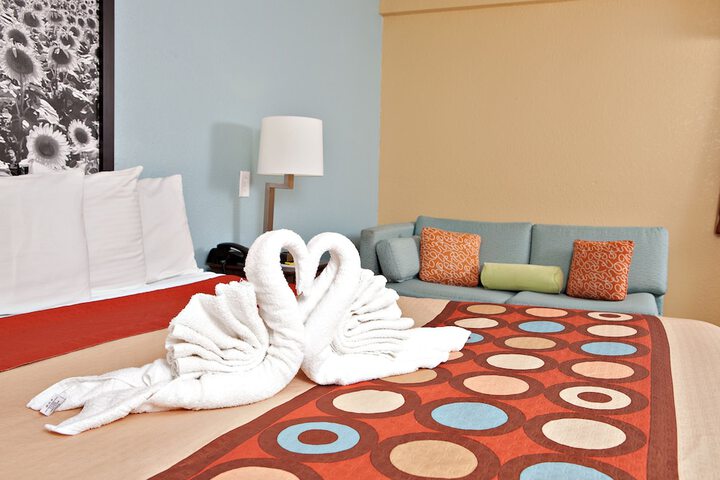 1 King Bed (29 of 45)