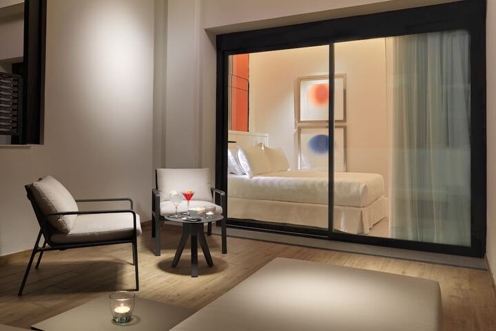 Room 35 of 85