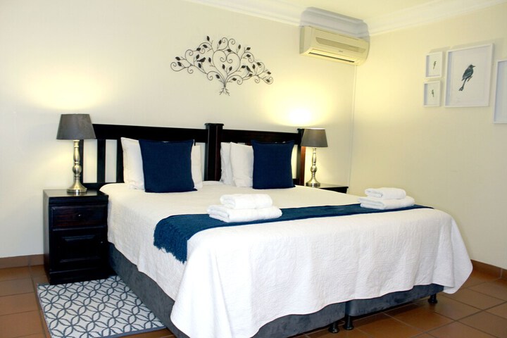 Room 7 of 38
