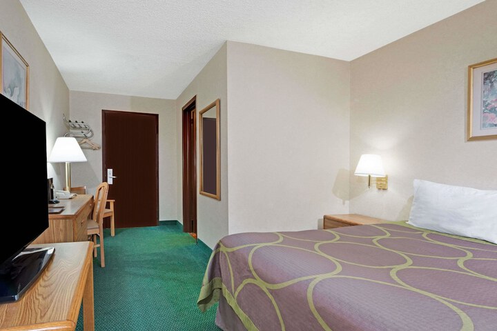 Double Bed (4 of 10)