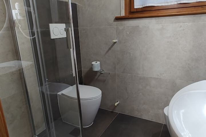 Room 44 of 51