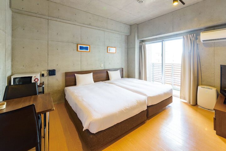 Room 86 of 191