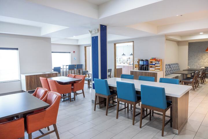 Breakfast/Coffee Service 54 of 67