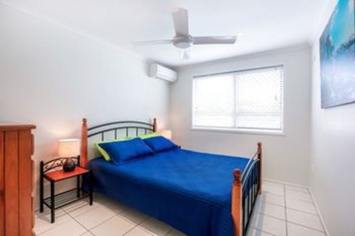 Room 4 of 11