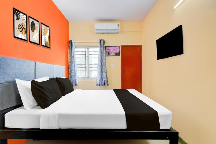 Room 13 of 32