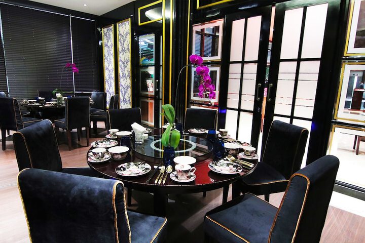 Dining 69 of 89