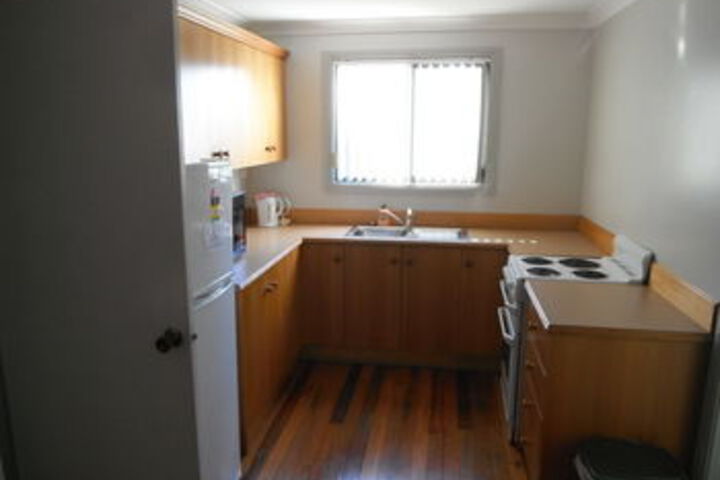 Room 5 of 6