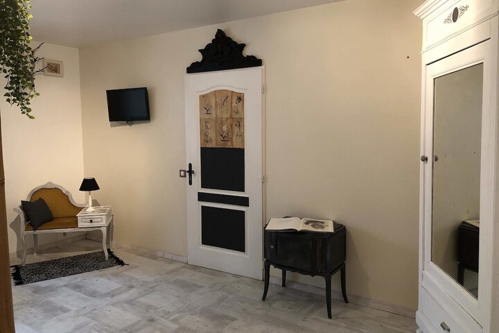 Room 14 of 36