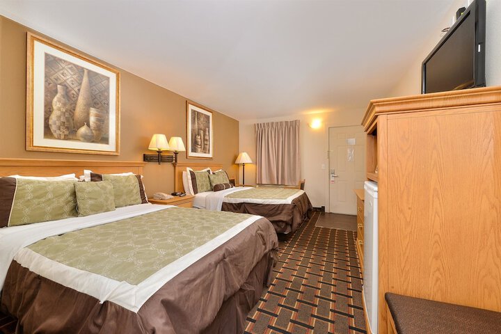 1 King Bed Suite (4 of 4)