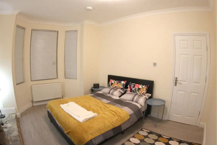 Room 3 of 13