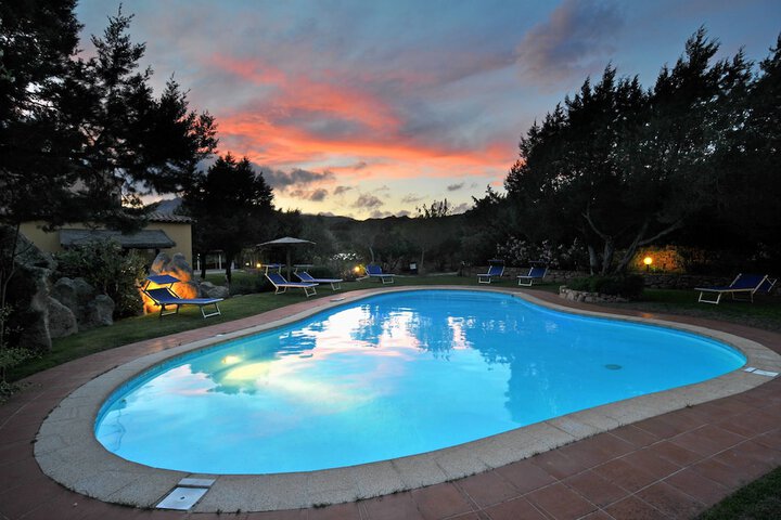 Pool Hotel