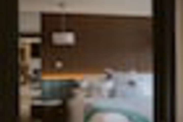 Room 35 of 216