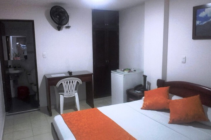 Room 2 of 36