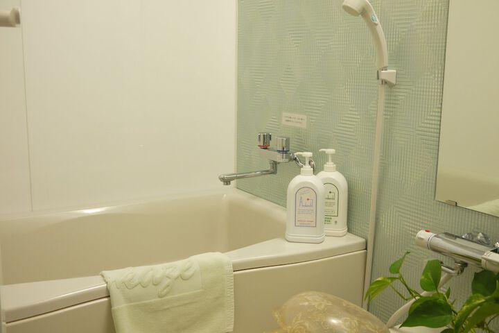 Room 53 of 84