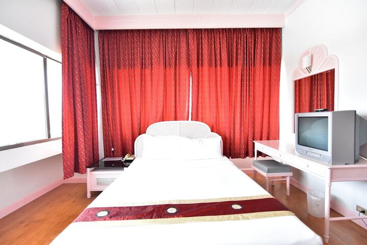 Room 40 of 55