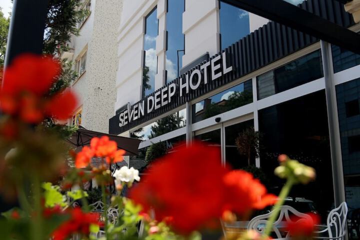 Hotel 35 of 41